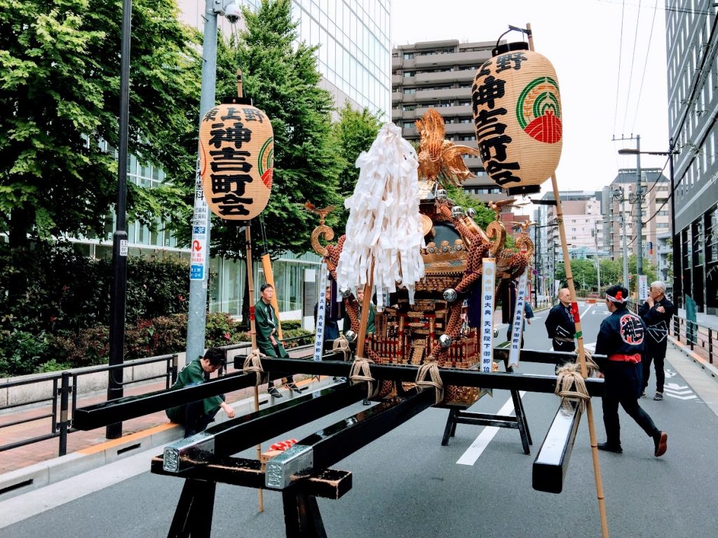 下谷神社　神輿