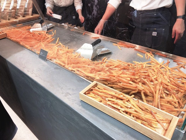 天神地下街　芋屋金次郎　芋けんぴ
