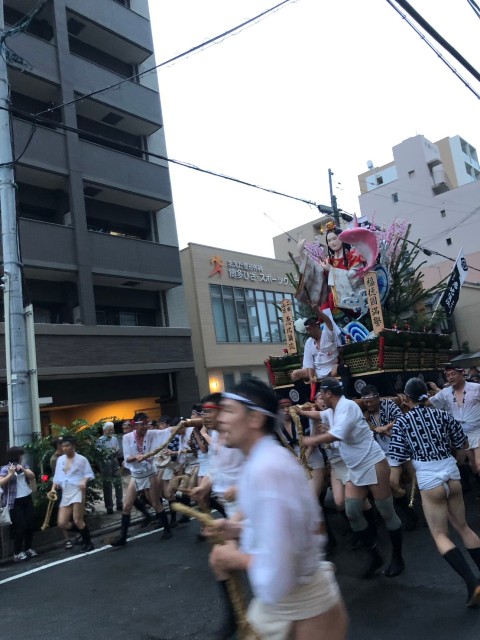 博多山笠　追い山