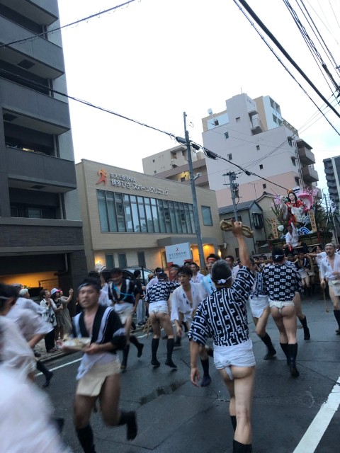 博多山笠　追い山