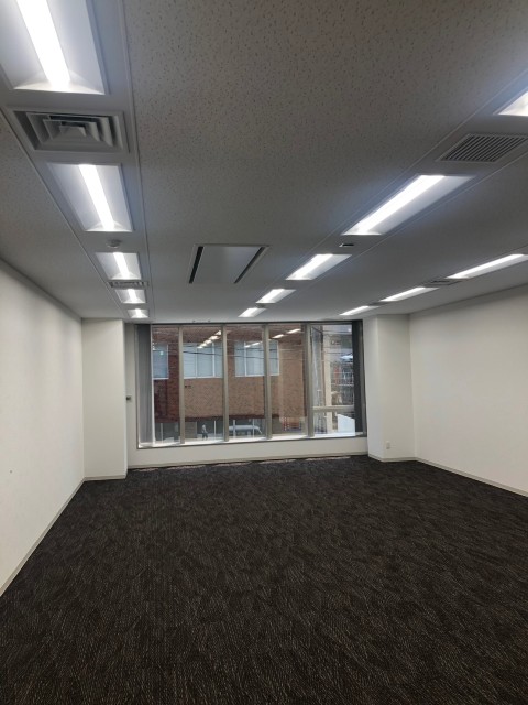 リアンプレミアム博多駅前ビル　クイックサービス　博多　事務所