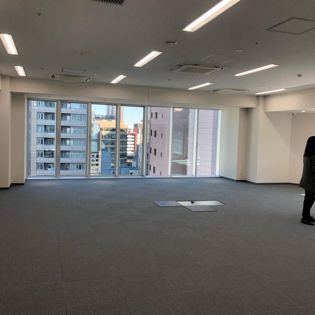貸室内