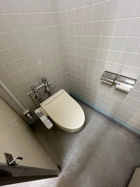 泉正寺町西川 (2).jpg