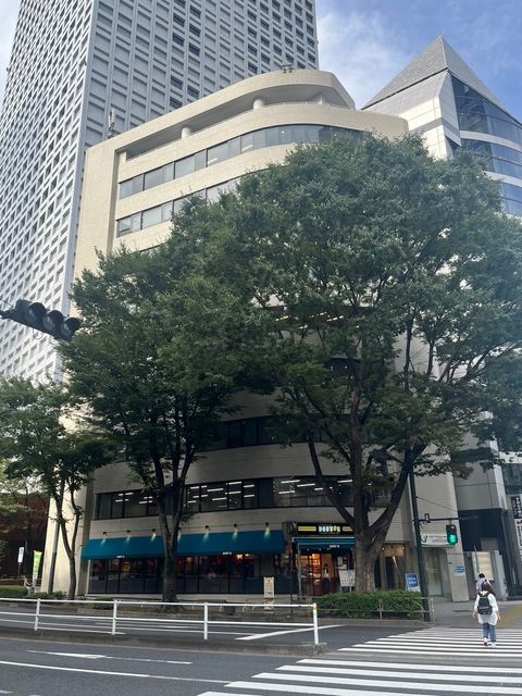 新宿嘉泉2.jpg