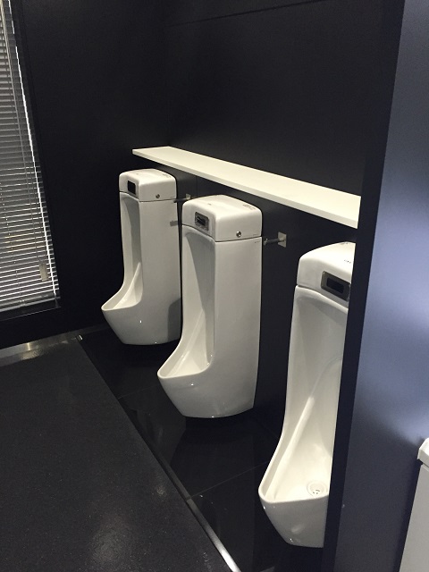 シュナイダーエレクトリック大阪ビル (10).JPG