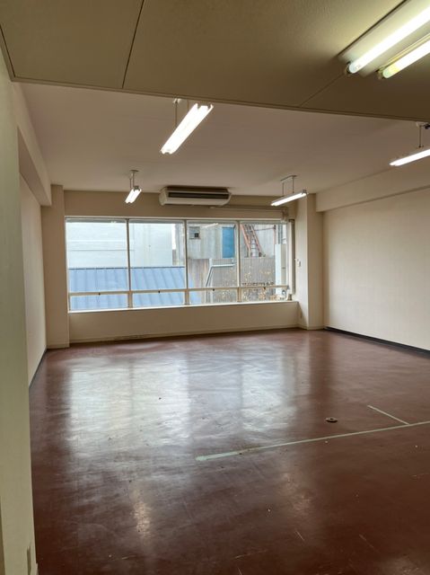 矢場町中駒303号室 (4).jpg