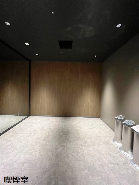 紙与博多ビル (1).jpg