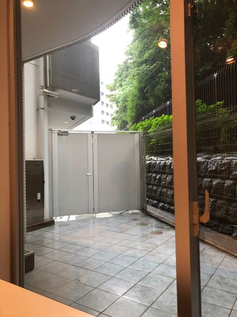 プラウドフラット新宿御苑（室内）1.jpg