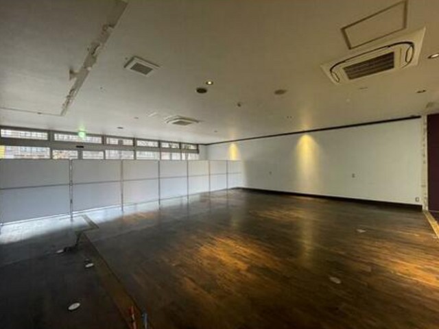 さわらびガーデンモール八幡3番街(3).jpg