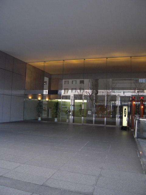 丸山ニッセイビル正面.jpg