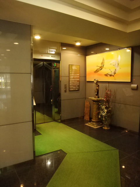 西新宿小出2.jpg