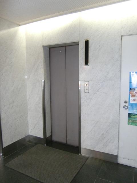 阪急産業梅田ビル (2).jpg