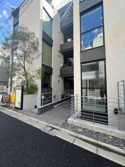 VORT青山Leap6.jpg