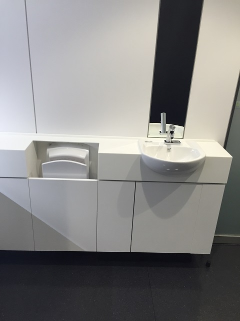 シュナイダーエレクトリック大阪ビル (12).JPG