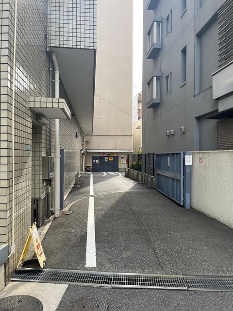 三井住友銀行都立大学駅前7.jpg