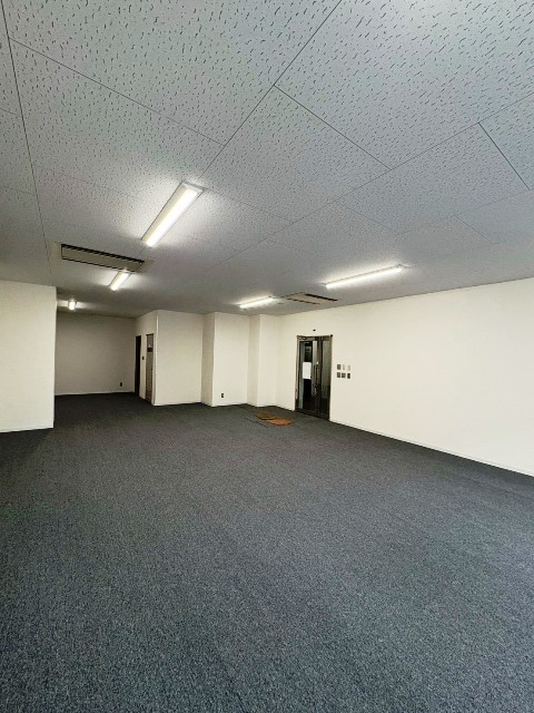 Wビルディング天神（1階26坪原復前） (4).jpg