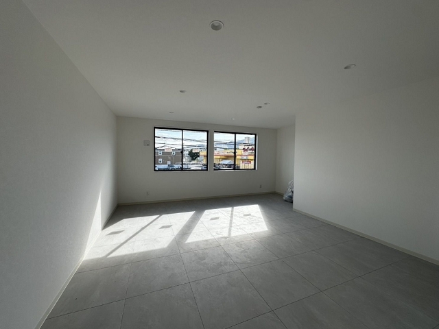 SunGarage田村　2.jpg