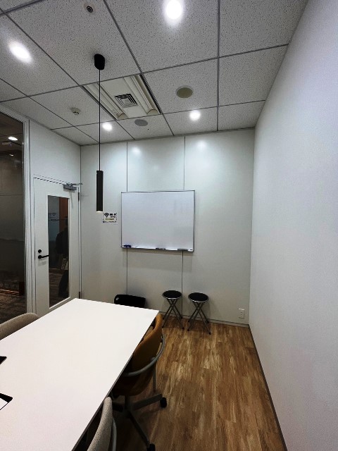 FLEX OFFICE 天神(ZXY)メットライフ天神ビル8階 (1).jpg