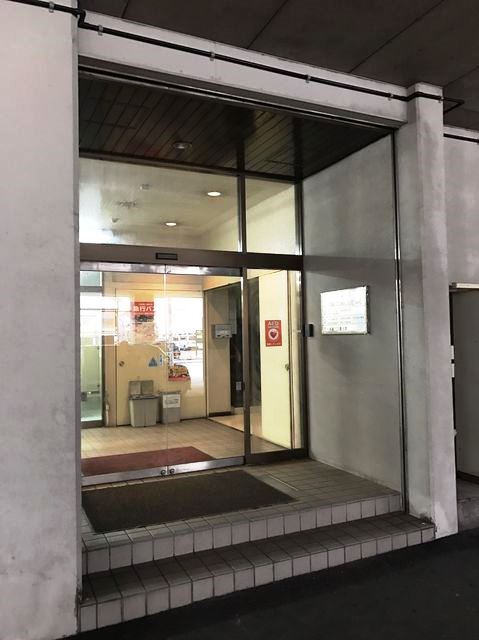 沖縄バス本社ビル(6).jpg