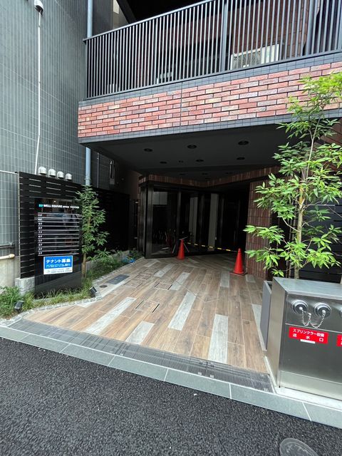WELL SQARE OFFICE YOYOGI2.jpg