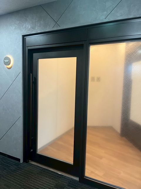 いちご花京院ビルラウンジ (1).jpg