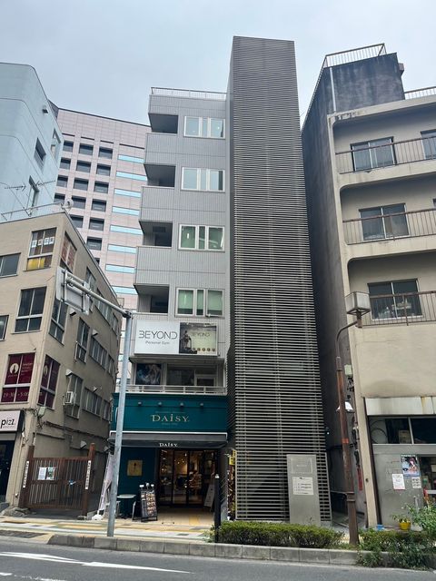 川口イーストビル1.jpg