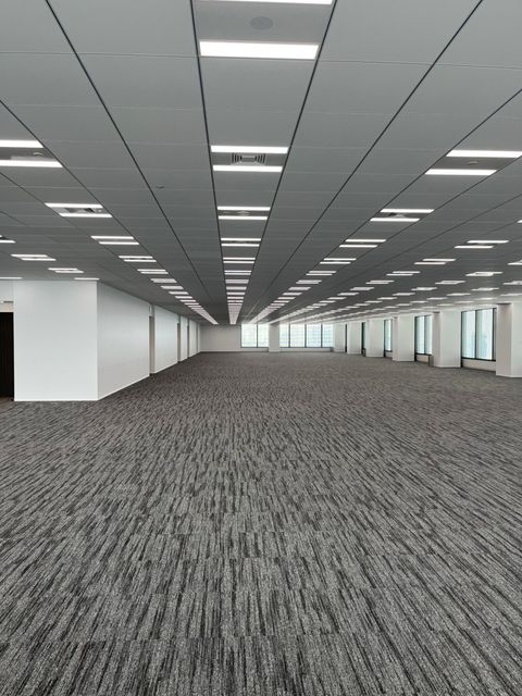 JR新宿ミライナタワー8.jpg