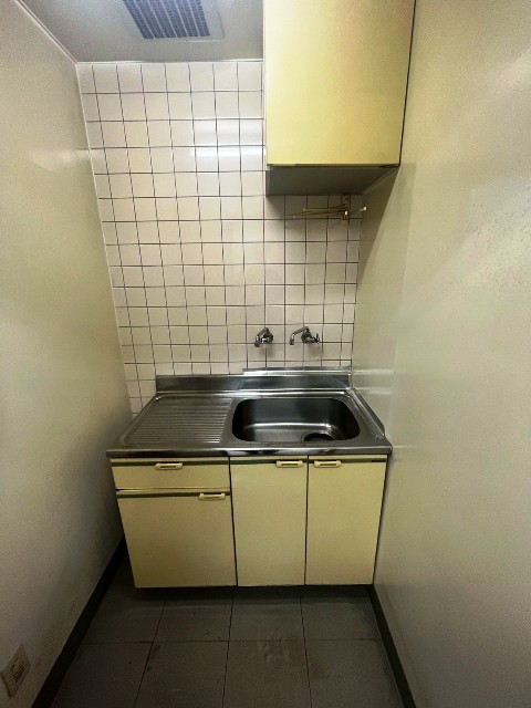 ギオンKNビル(1階) (4).jpg