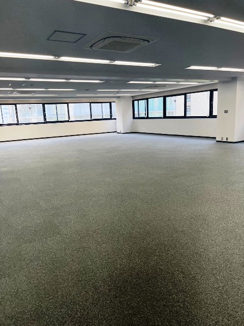 日本経済新聞西部支社ビル (18).jpg