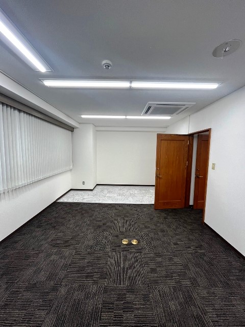 福岡GOAビル(床•壁大理石の区画)2階・11階 (20).jpg