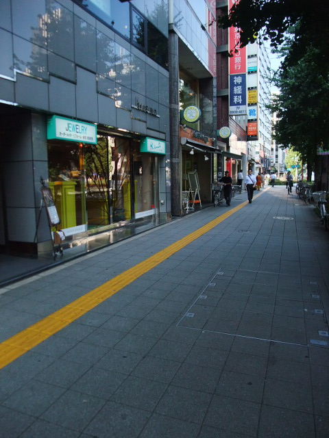 西新宿小出3.jpg