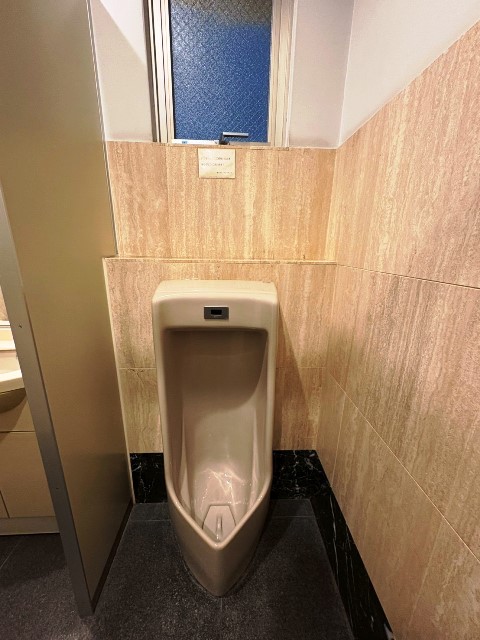 USHIOビル (1).jpg