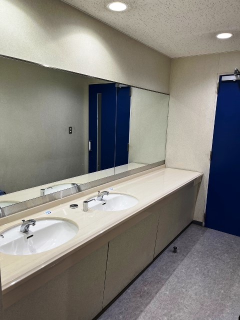 八百治センター (1).jpg