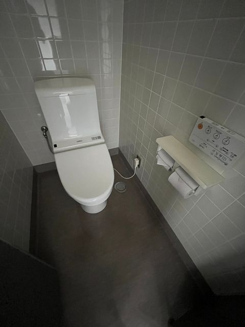 新石切駅前ビル (1).jpg