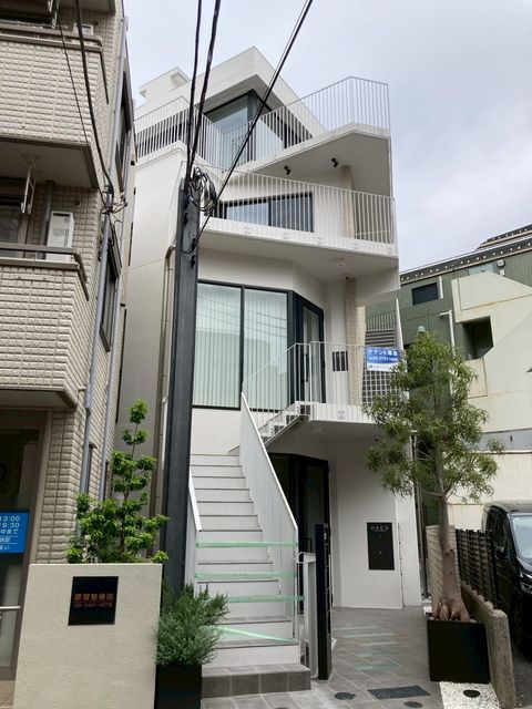 HACO JINGUMAE1.jpg