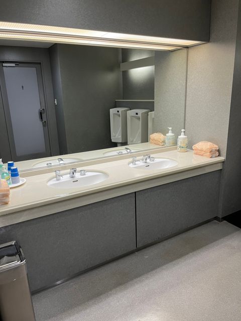 京阪神淀屋橋 (12).jpg