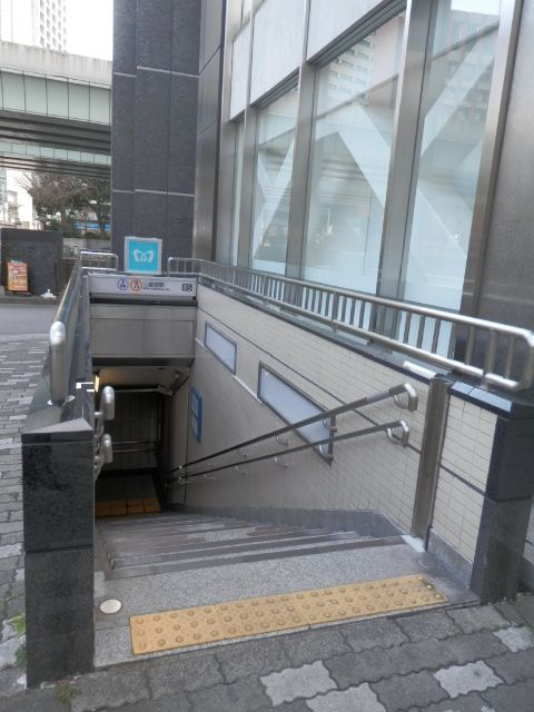 三越前駅1.JPG