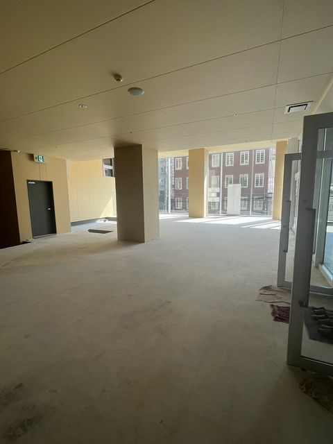 ヴィアイン心斎橋 (2).jpg