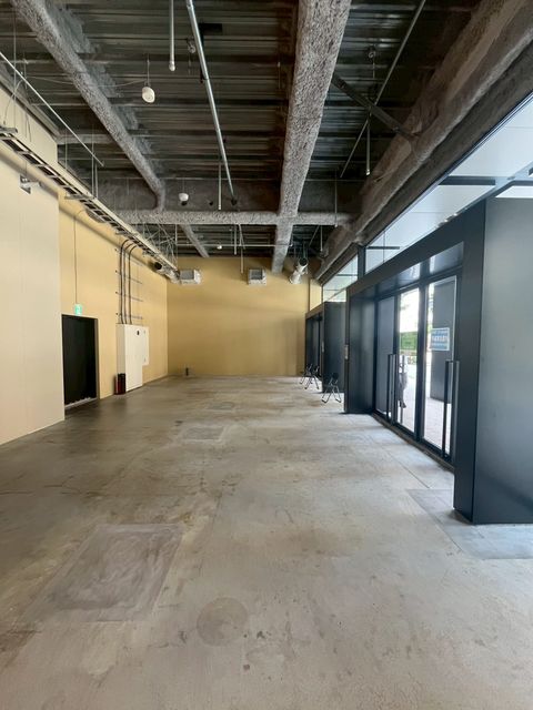 Panasonic XC OSAKA (4).jpg