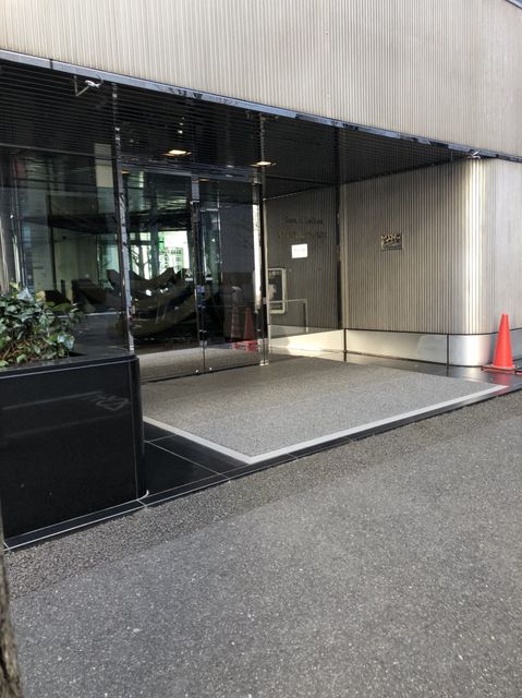 蚕糸会館3.JPG