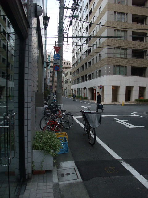 ファンデックス銀座2.JPG