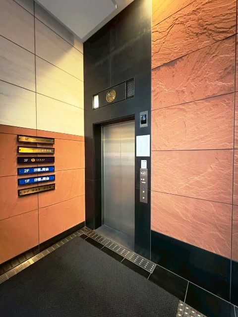 USHIOビル (4).jpg